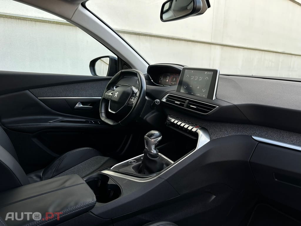 Peugeot 3008 1.5 BlueHDi Allure