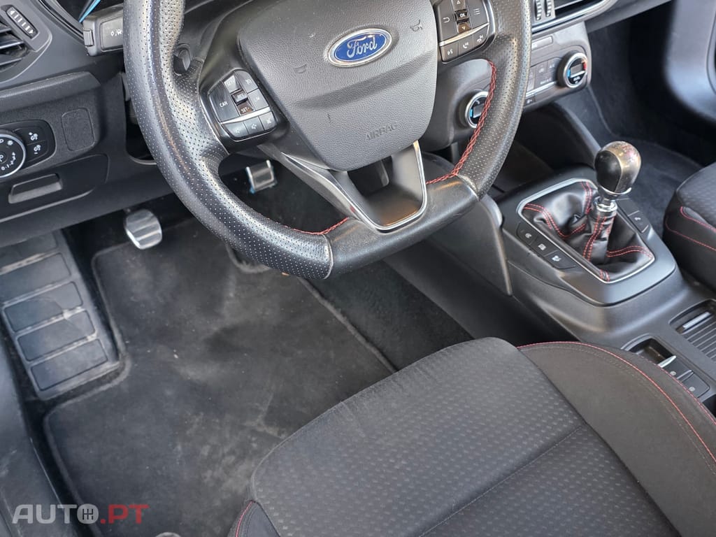 Ford Focus SW Mk4 1.5 Diesel ST-Line