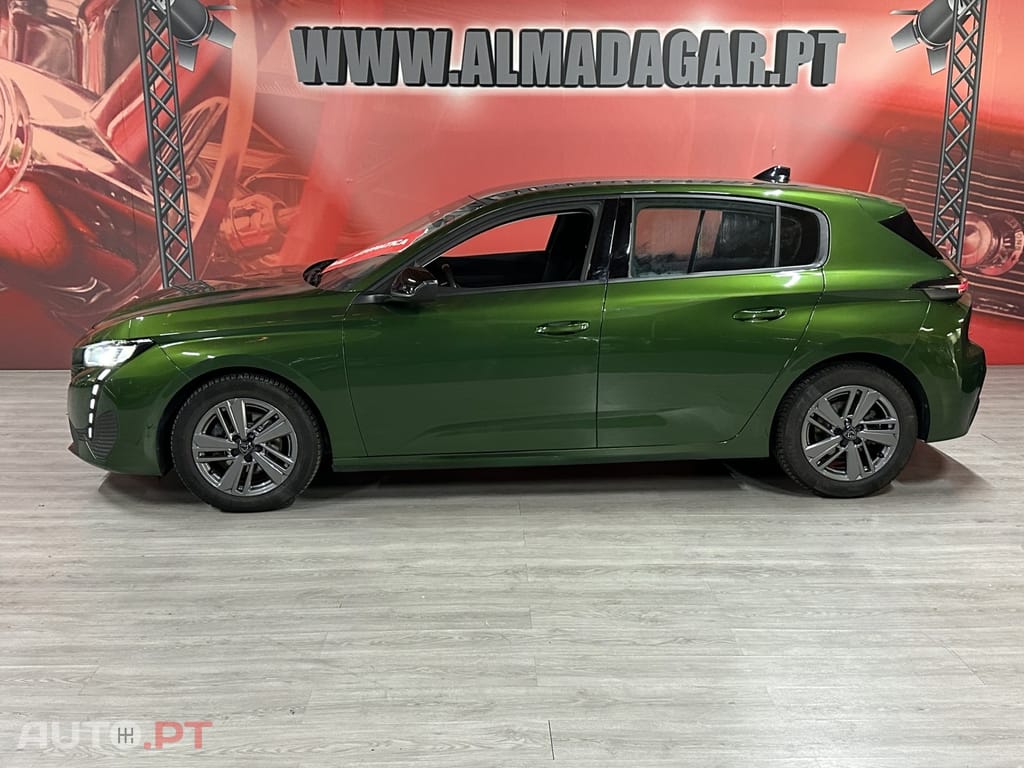 Peugeot 308 PureTech 130 EAT8 Active Pack