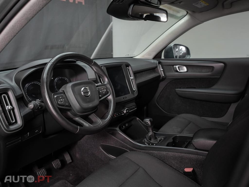 Volvo XC40 2.0 D3 Momentum