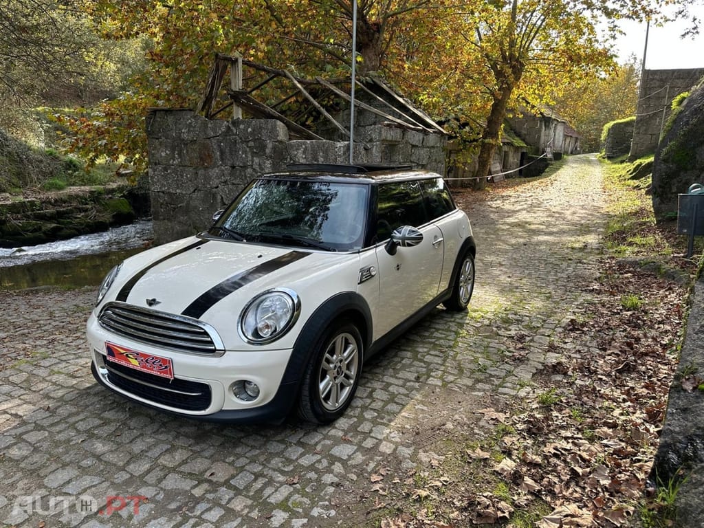 MINI Cooper Cooper D