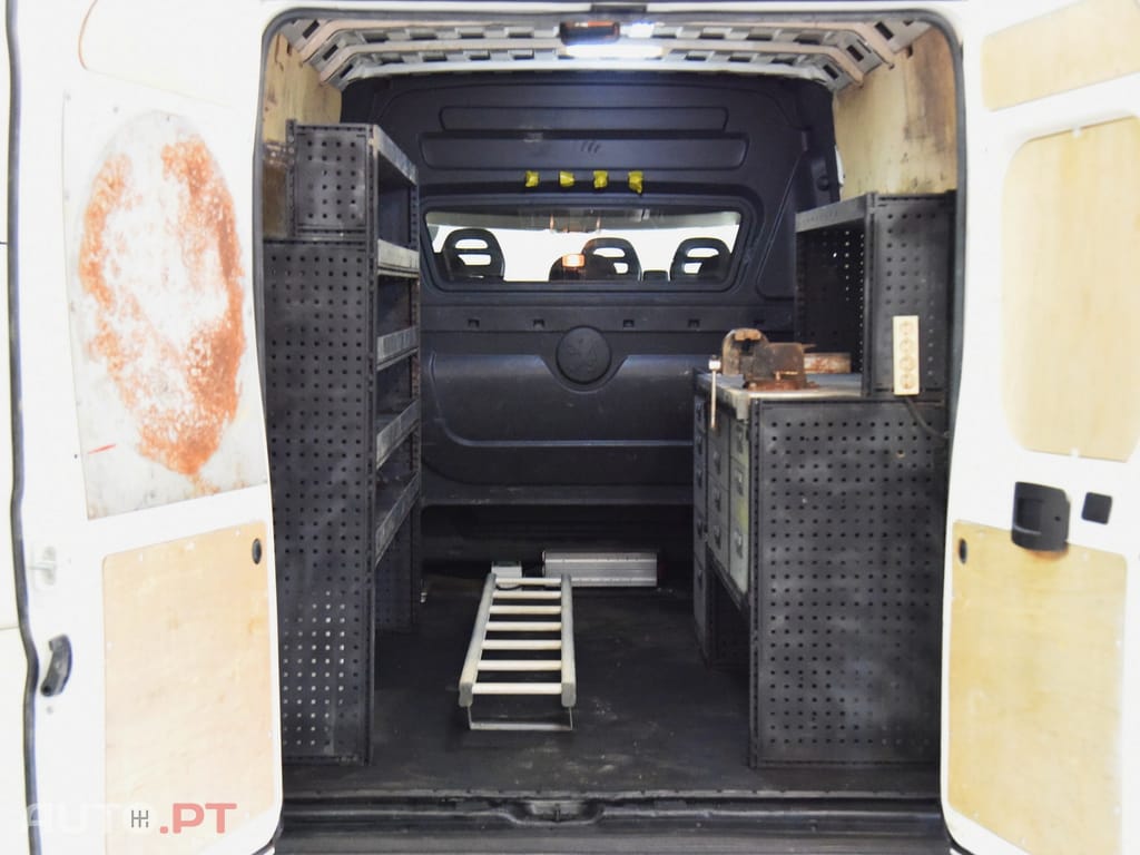 Peugeot Boxer 2.0 BlueHDi 335 L3H2 Pro