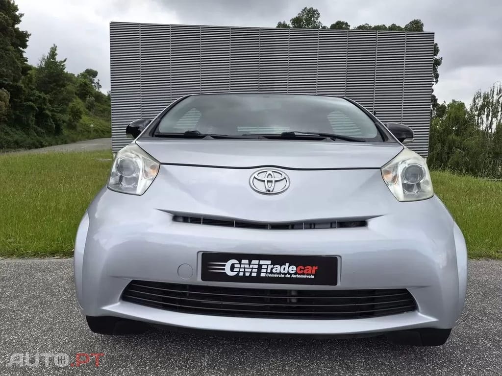 Toyota iQ 1.0 VVT-i Essential+AC