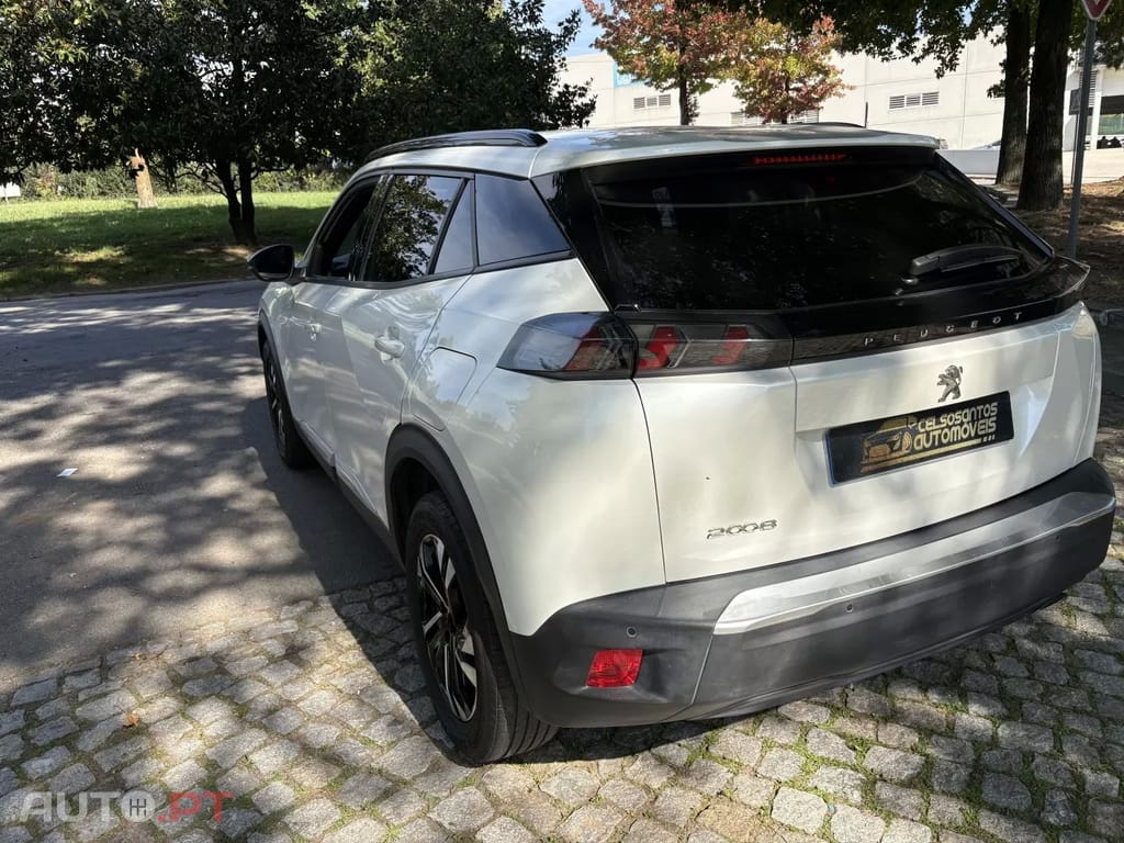 Peugeot 2008 1.2 PureTech Allure