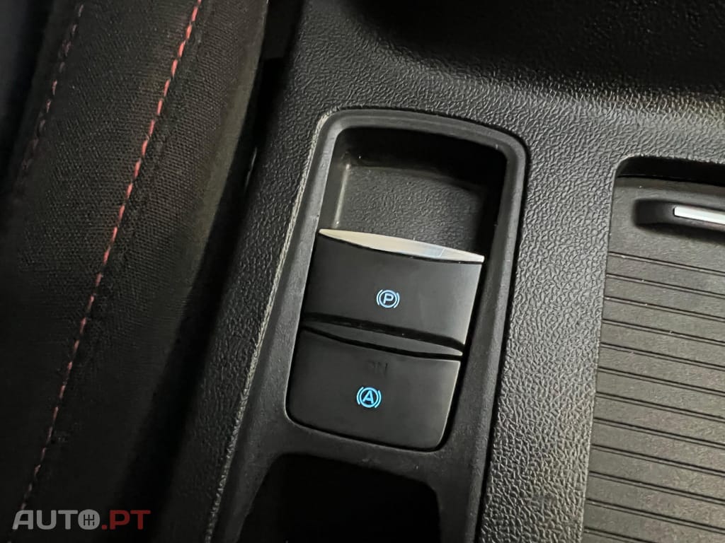 Ford Focus 1.0 EcoBoost MHEV ST-Line