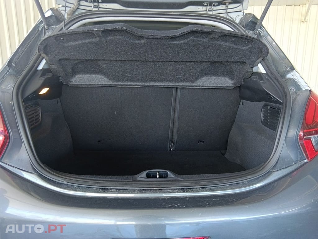 Peugeot 208 1.2 PureTech Style