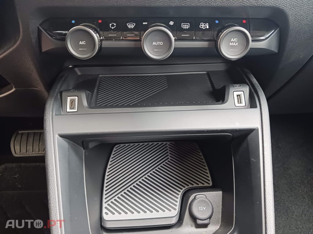 Citroen C4 X 1.2 PureTech Plus EAT8
