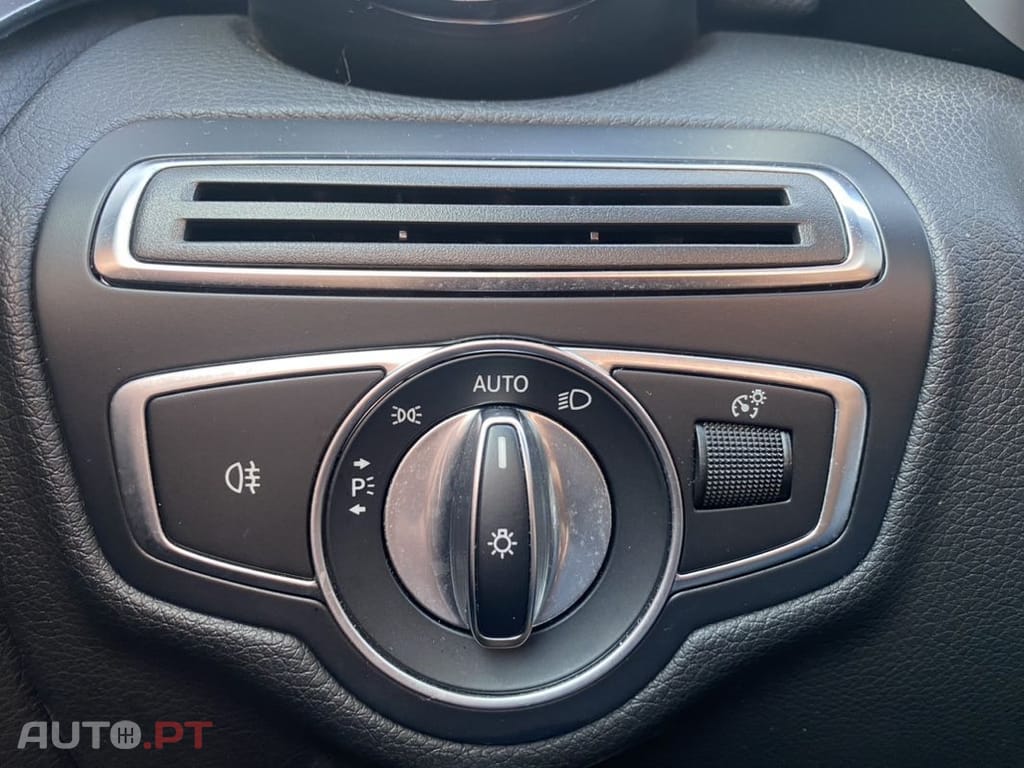 Mercedes-Benz C 220 d AMG Line