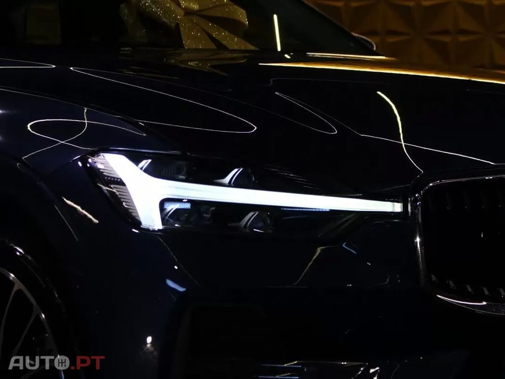 Volvo XC60 2.0 B4 Momentum