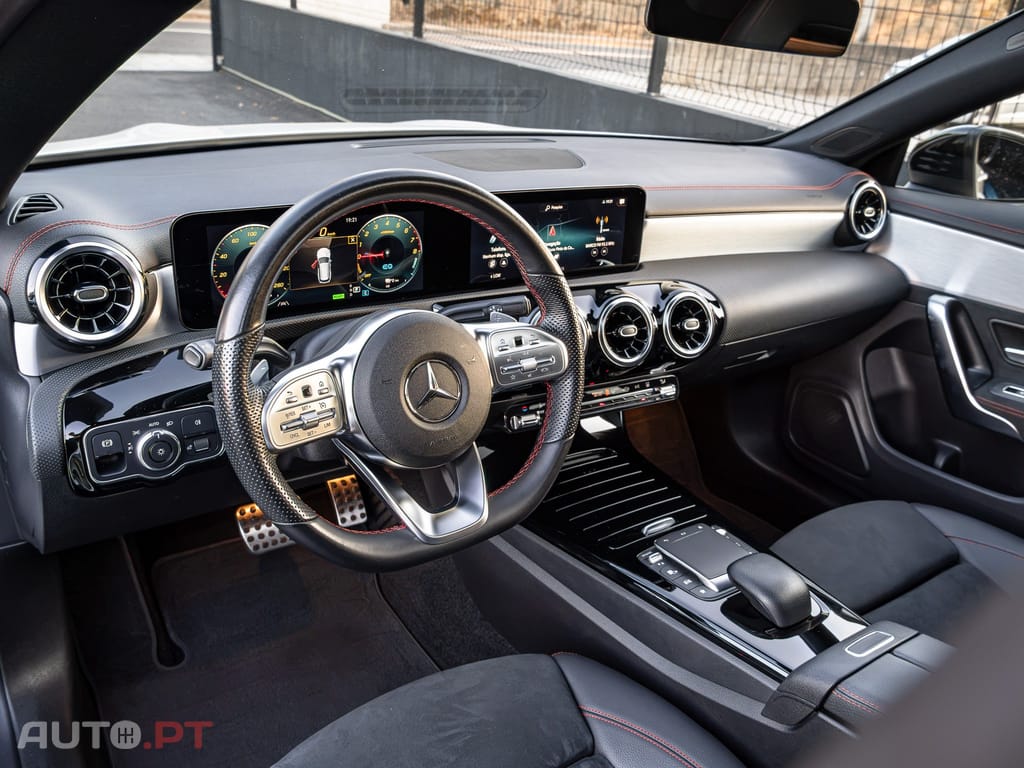 Mercedes-Benz CLA 250 e AMG Line