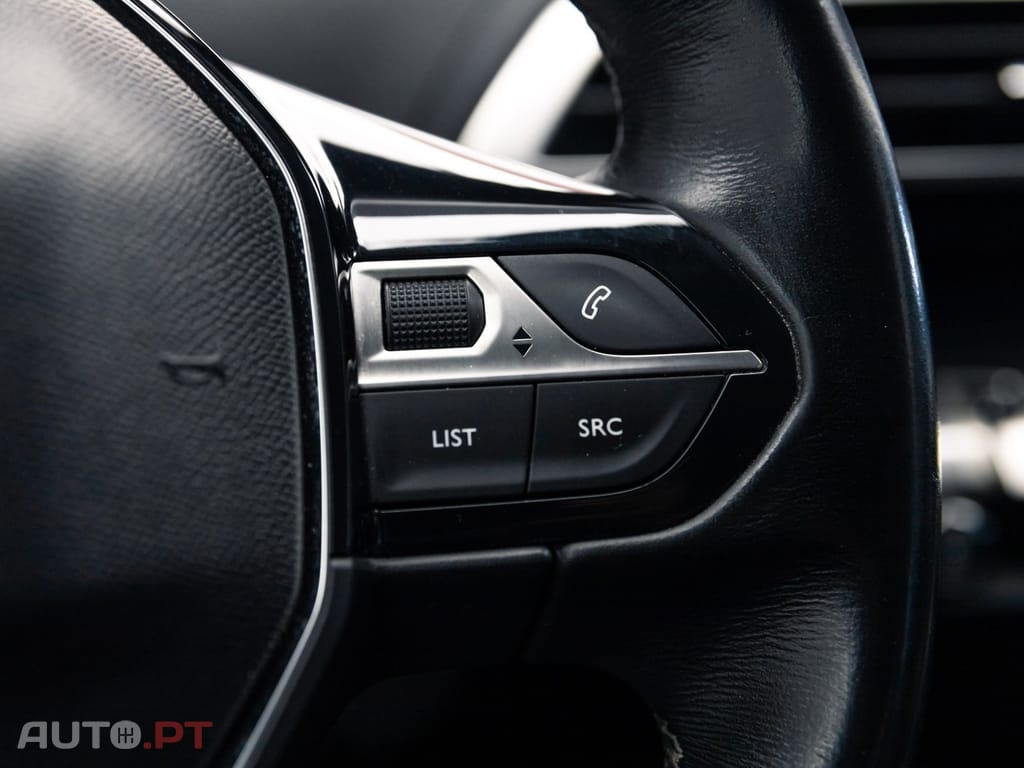 Peugeot 5008 1.6 BlueHDi Allure J18