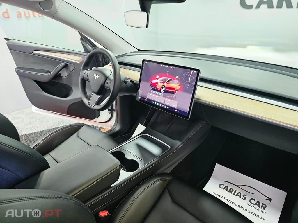 Tesla Model Y Long Range Dual Motor