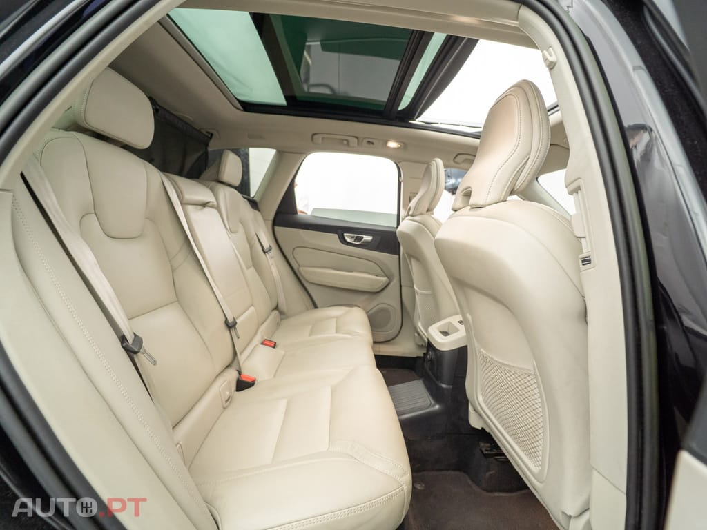 Volvo XC60 2.0 T8 PHEV Ultimate Bright AWD