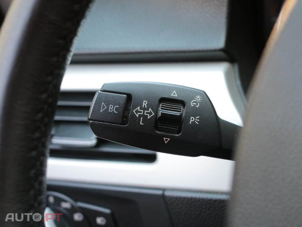 BMW 320 d Touring Navigation Sport