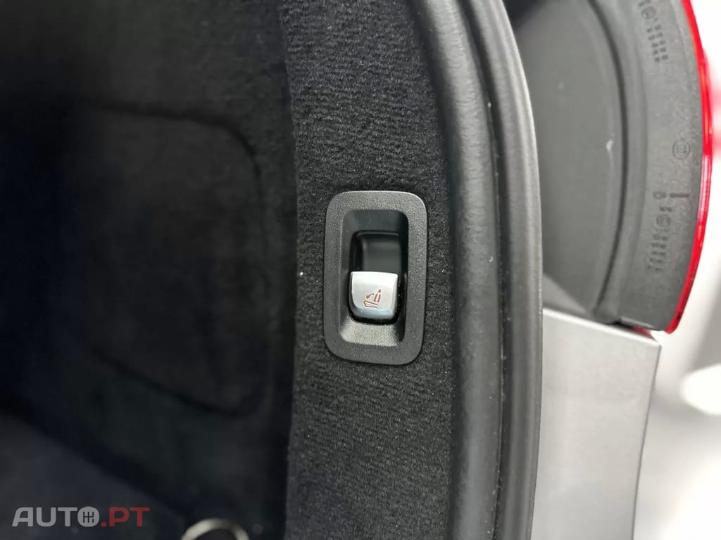 Mercedes-Benz C 300 e AMG Line