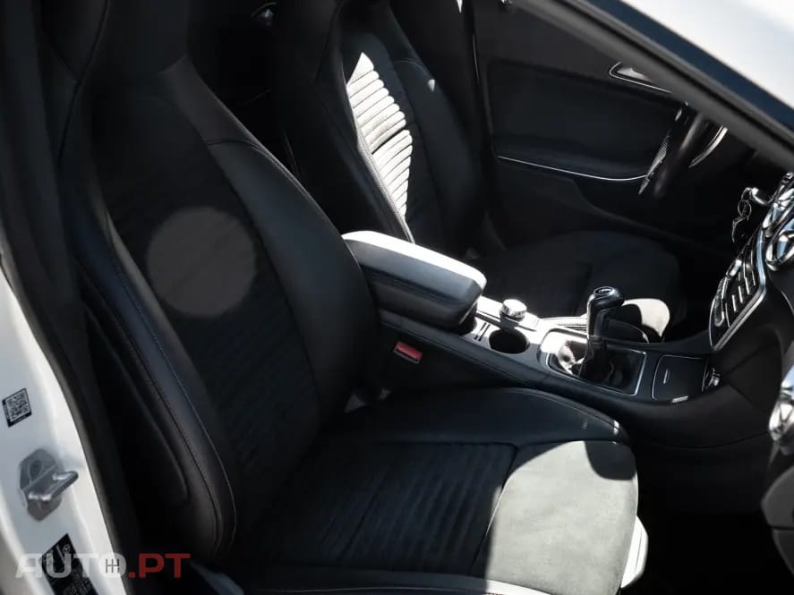 Mercedes-Benz CLA 180 (CDI) d AMG Line
