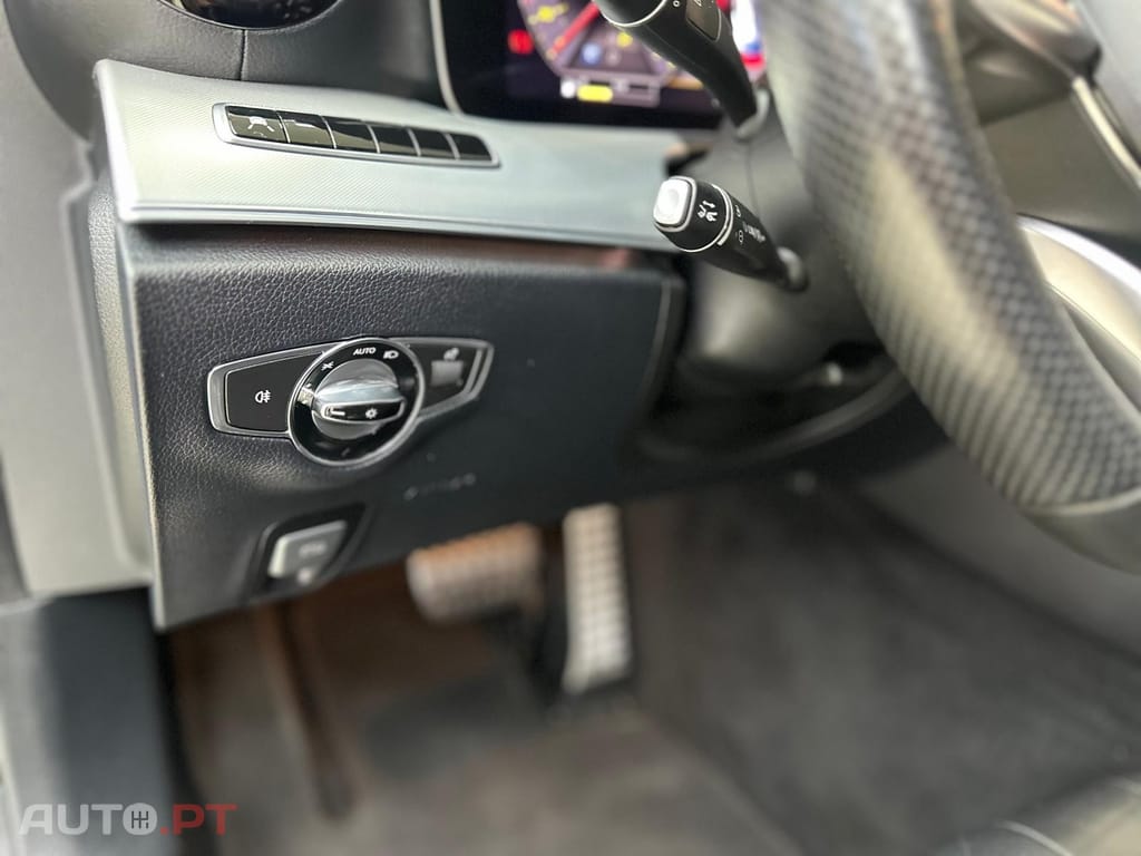 Mercedes-Benz E 220 d AMG Line