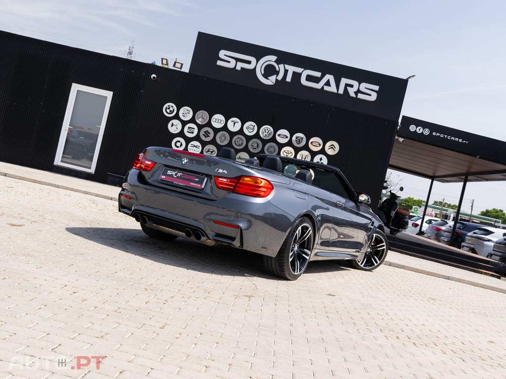 BMW M4 Auto