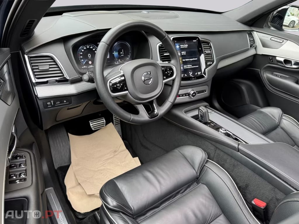 Volvo XC90 T8 R  I.V.A DEDUTIVEL