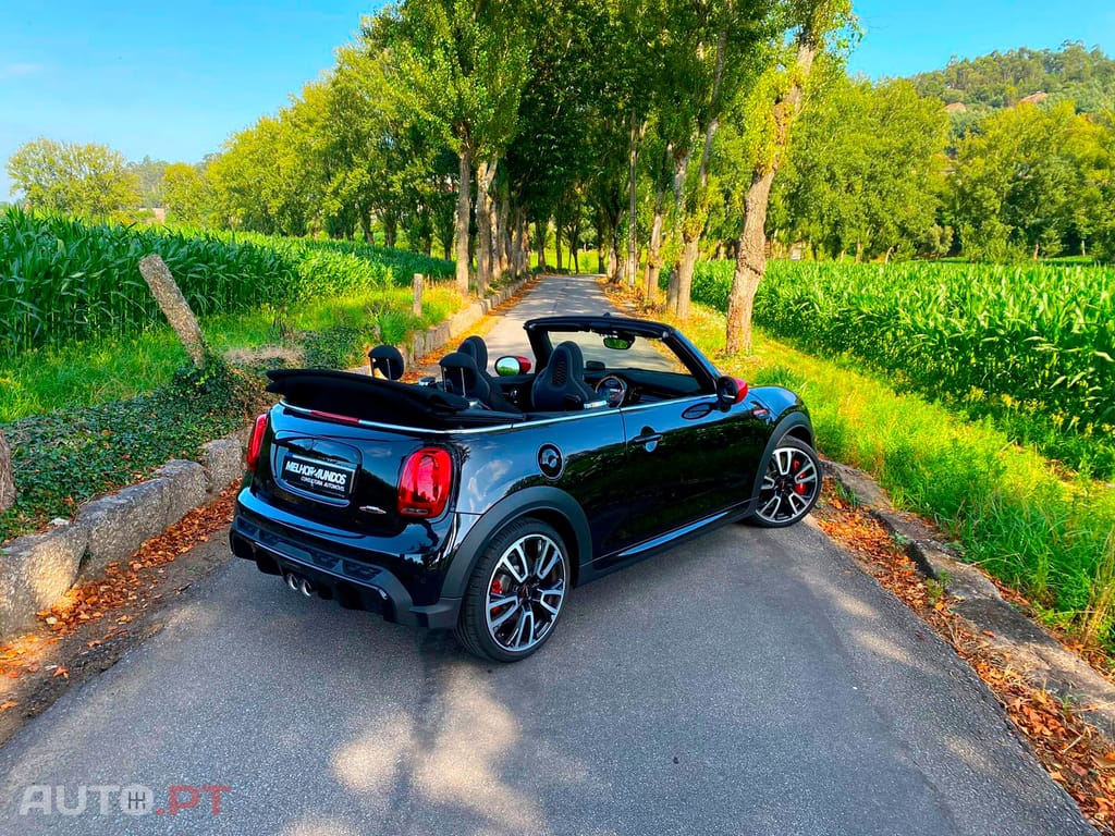 MINI John Cooper Works Plus Auto Desportiva