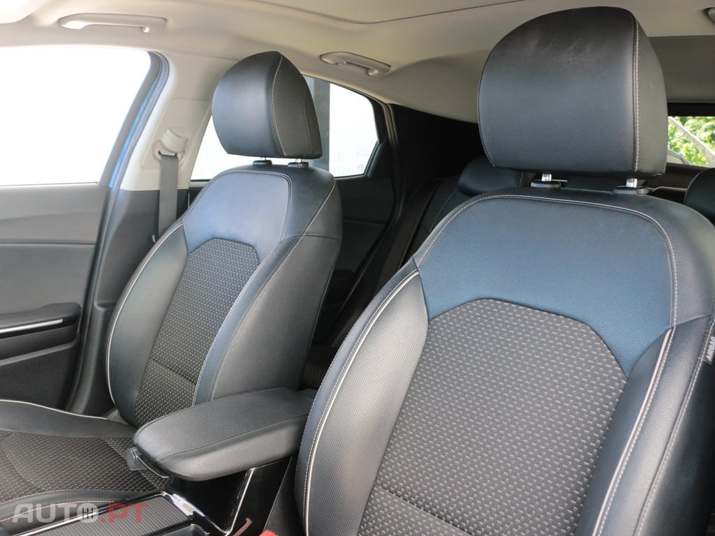 Kia Xceed 1.6 GDi PHEV First Edition+SRF