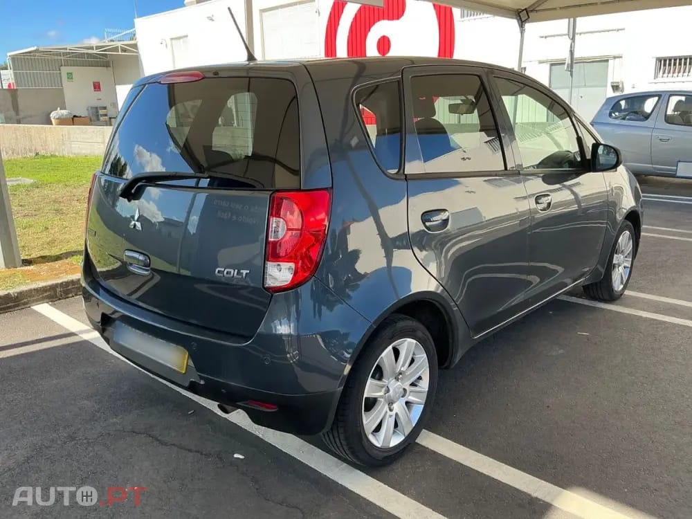 Mitsubishi Colt 1.3 Invite CA