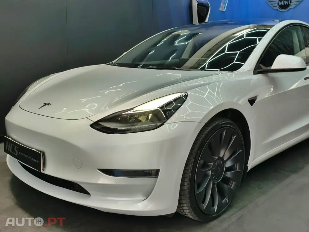 Tesla Model 3 Performance Tração Integral
