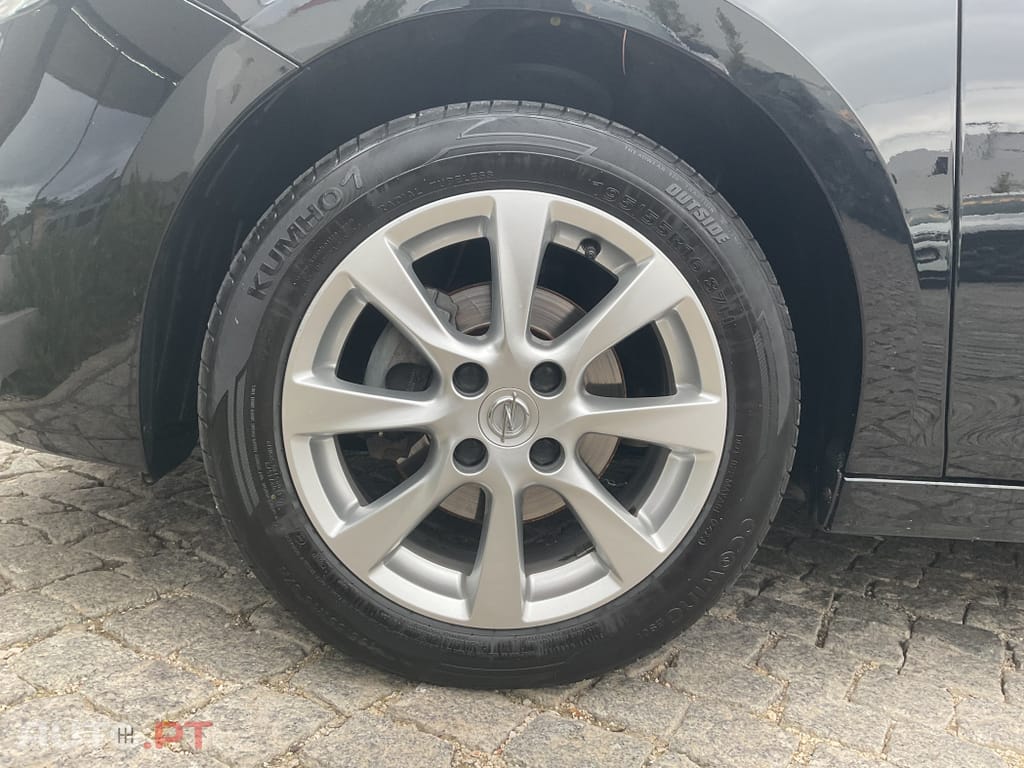 Opel Corsa 1.2 T Business Edition