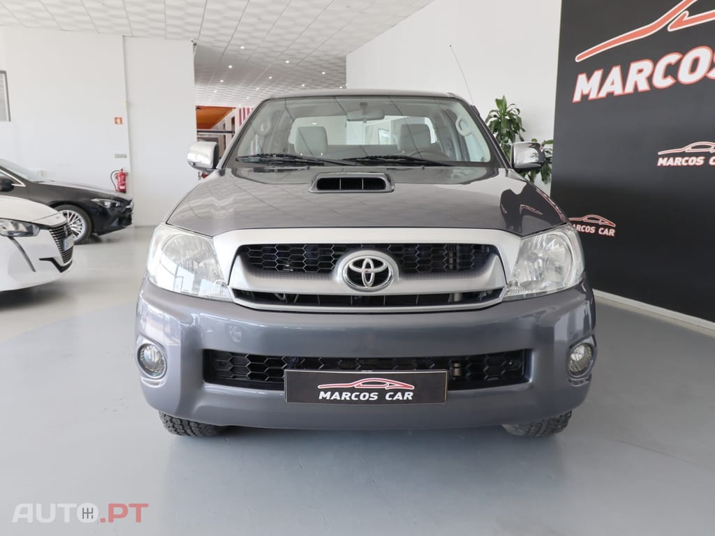 Toyota Hilux 2.5 D-4D 4WD CE AC