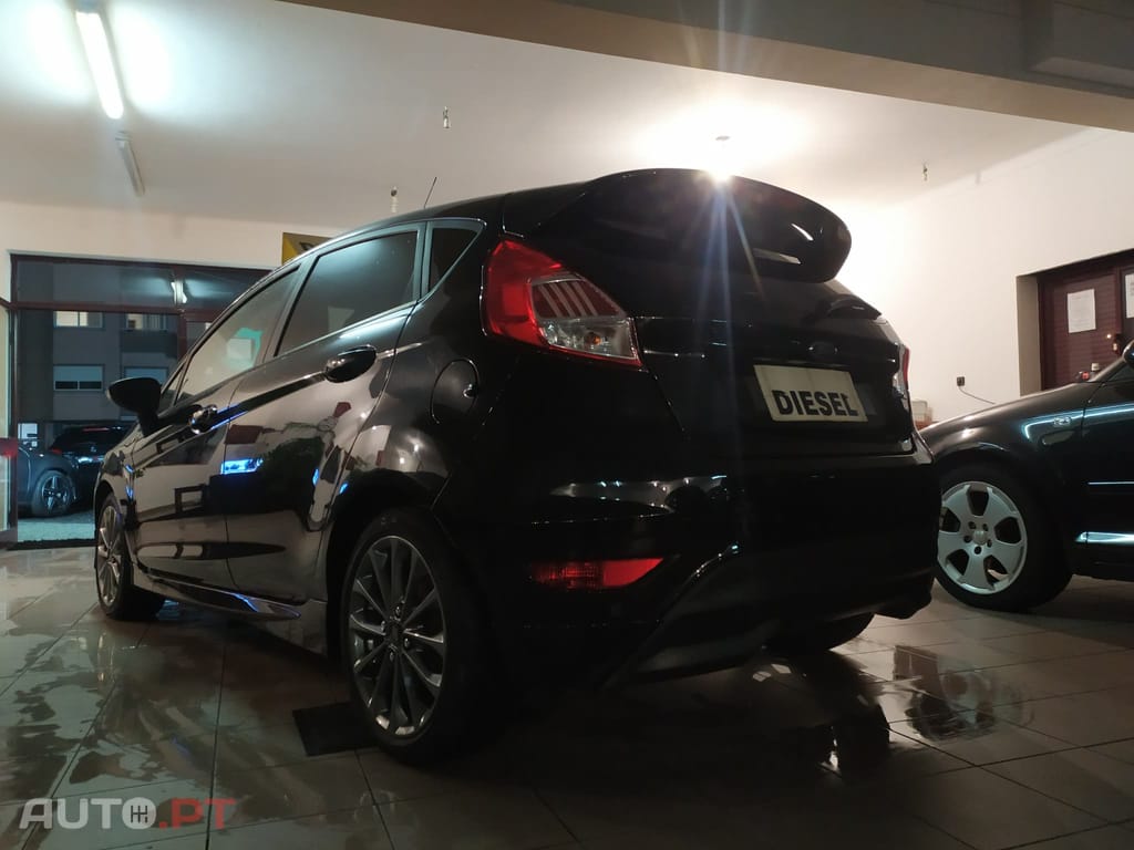 Ford Fiesta 1.5 TDCI 95 CV ST LINE