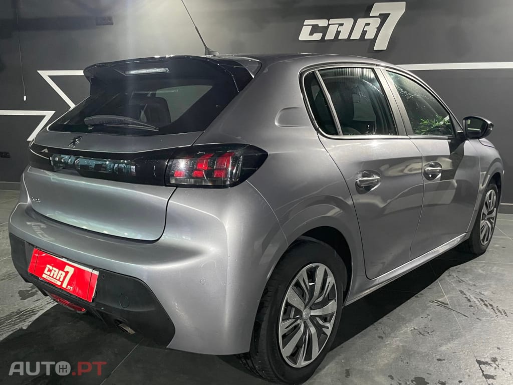 Peugeot 208 1.2 PureTech Allure EAT8