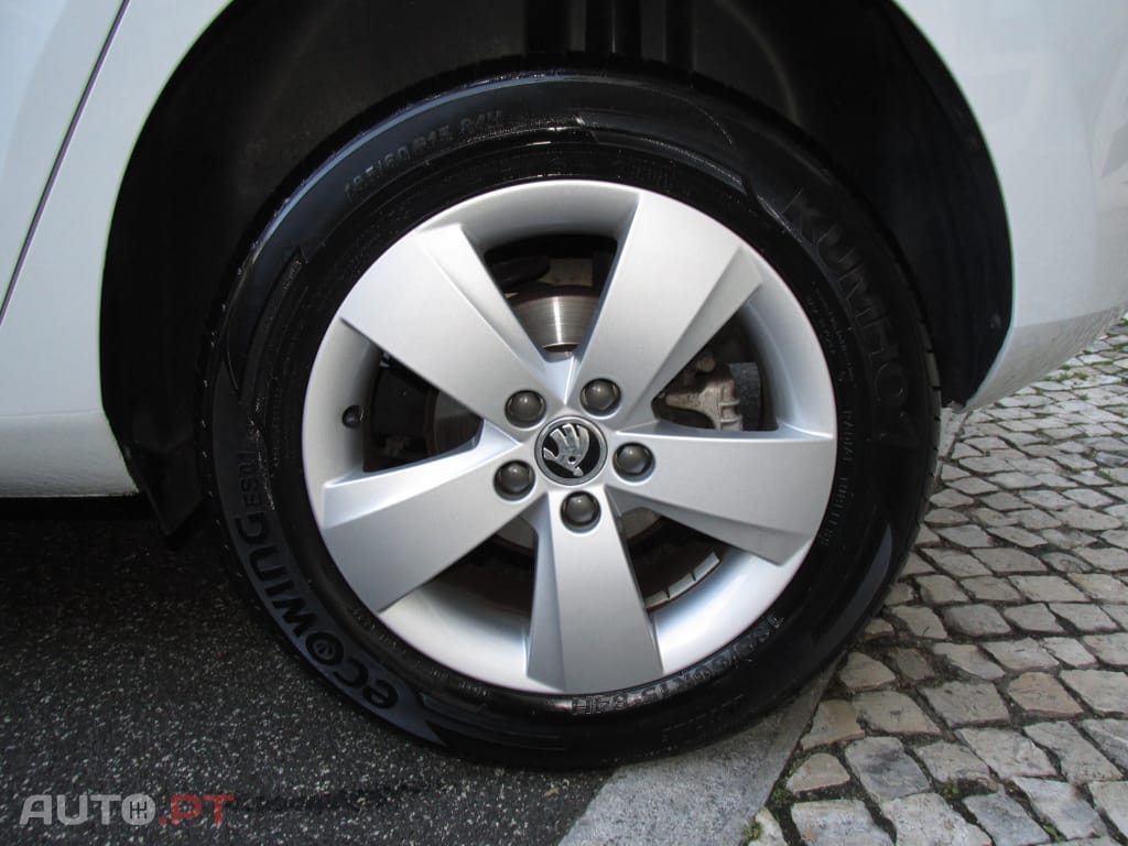 Skoda Fabia Diesel 1.4 TDi 105cv Só 22.000KM