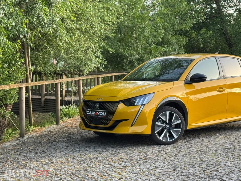 Peugeot E-208 50 kWh GT Line