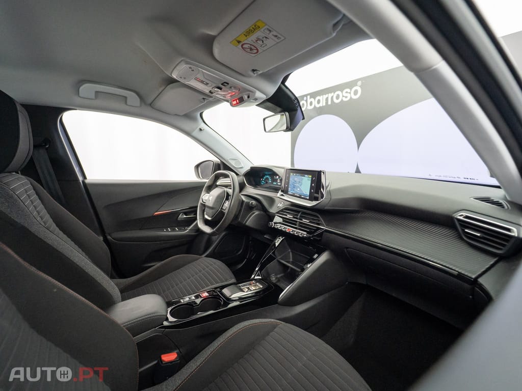 Peugeot E-2008 50 kWh Active Pack