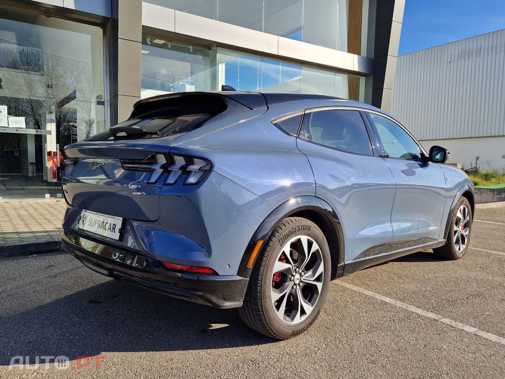 Ford Mustang Mach-E Moche Premium