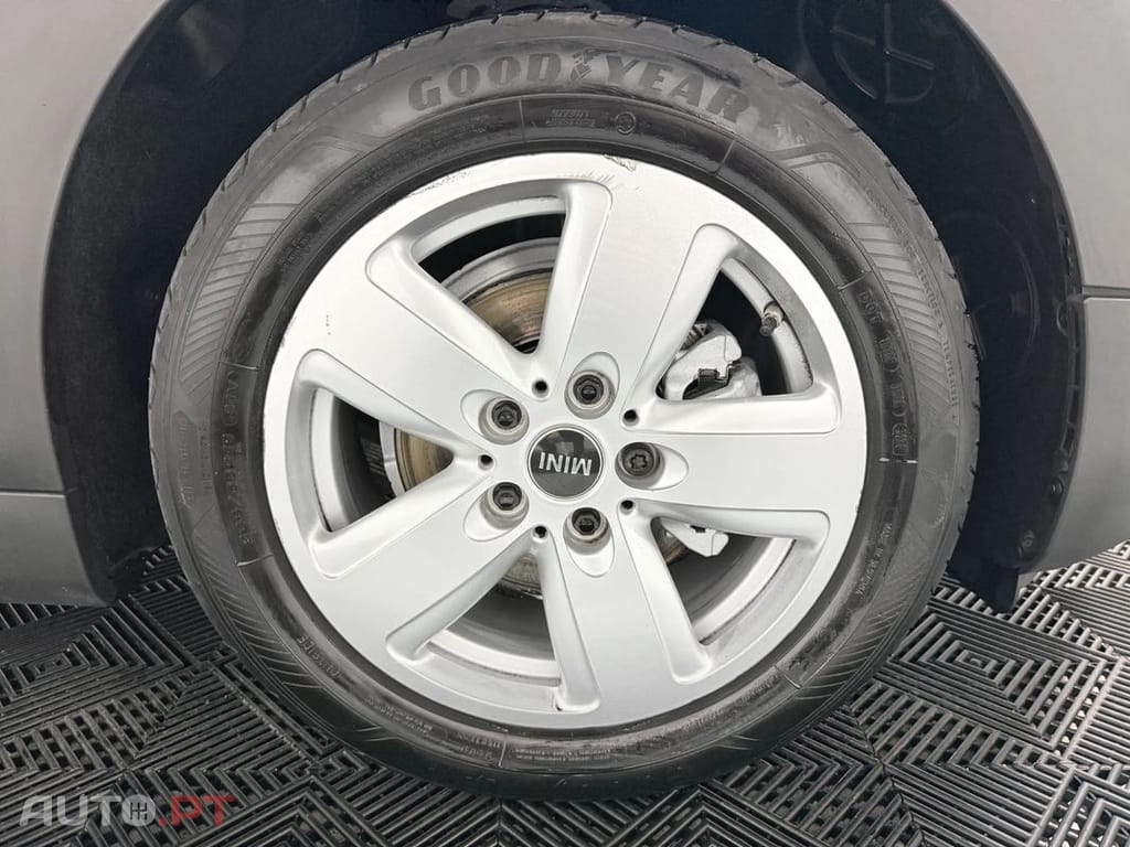 MINI Clubman One D