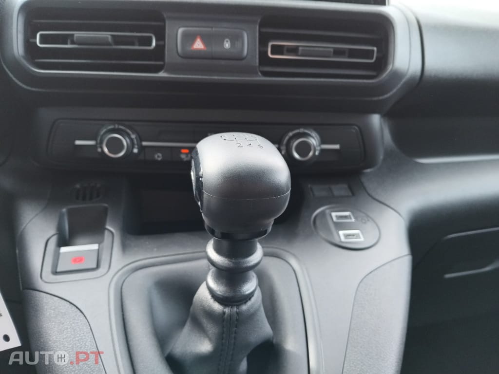 Fiat Doblo 1.5 BlueHDi Curta Easy Pro