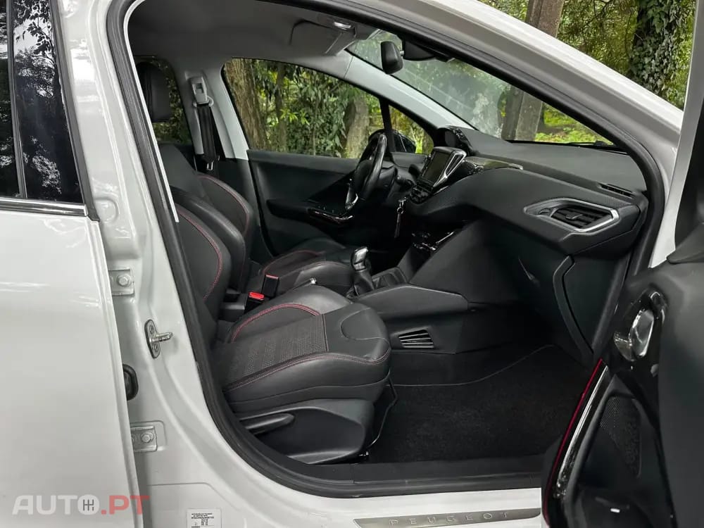 Peugeot 208 1.2 PureTech GT Line