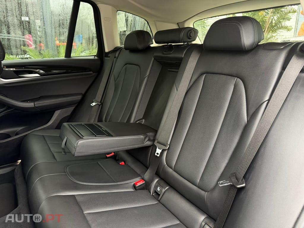 BMW X3 30 e xDrive Advantage