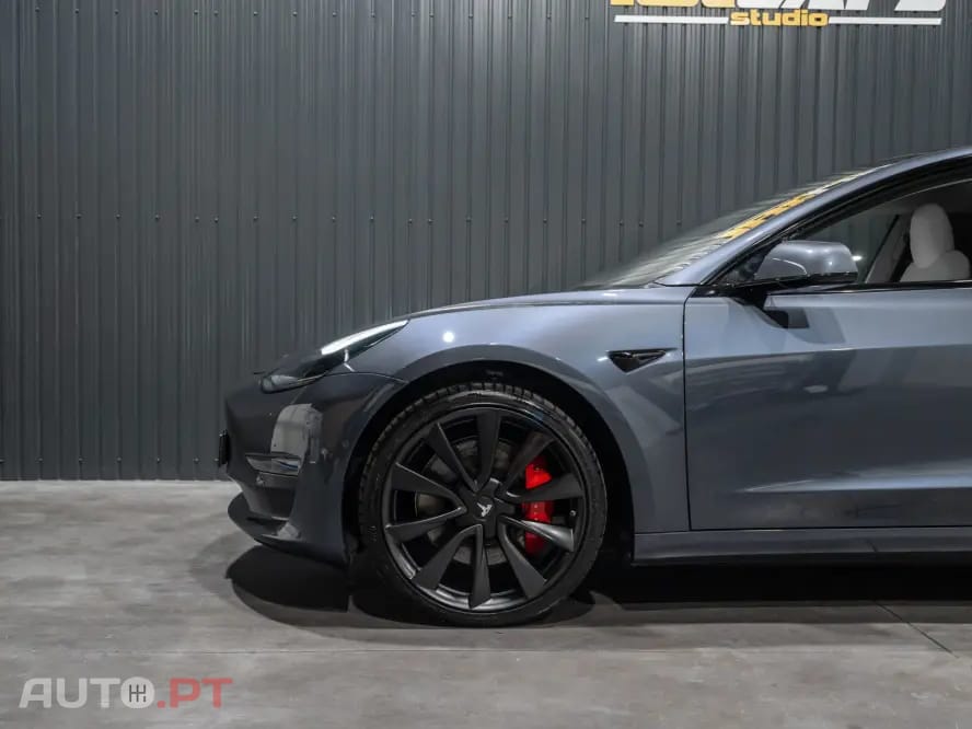Tesla Model 3 Performance Dual Motor AWD