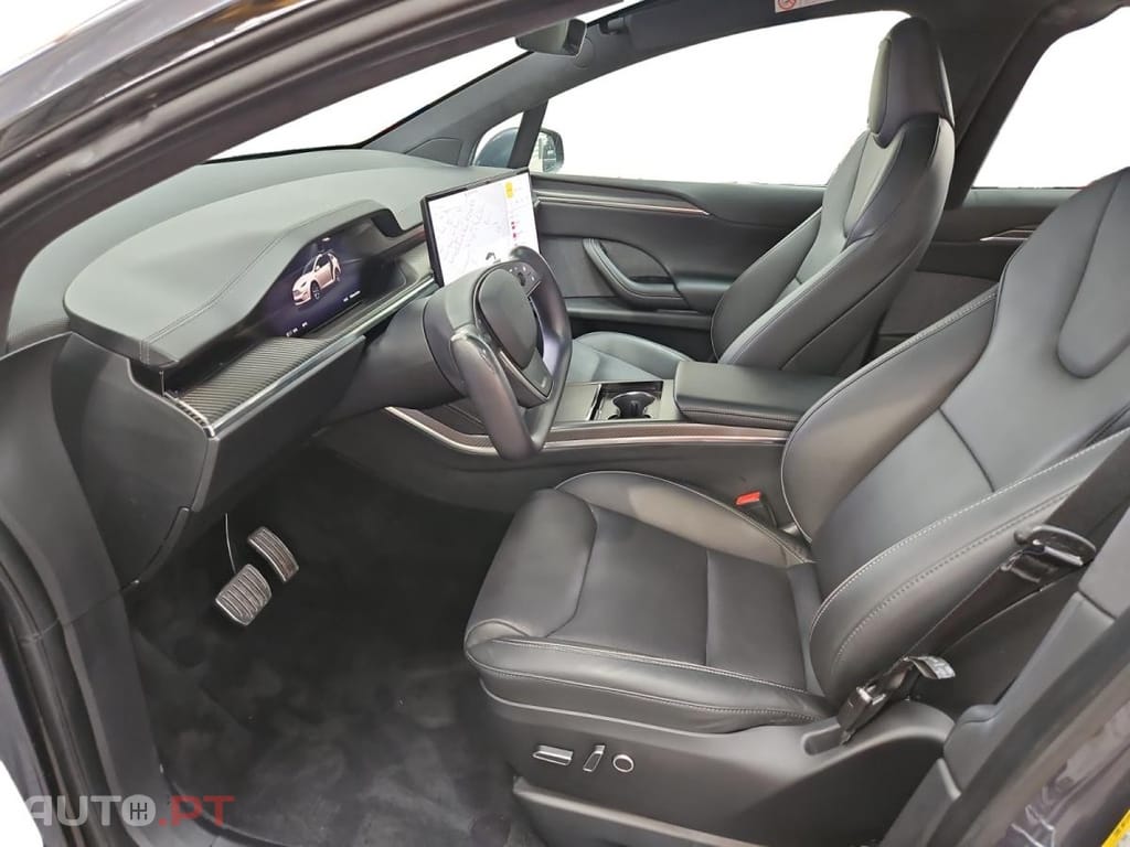 Tesla Model X 100 kWh Dual-Motor Performance Palladium Plaid