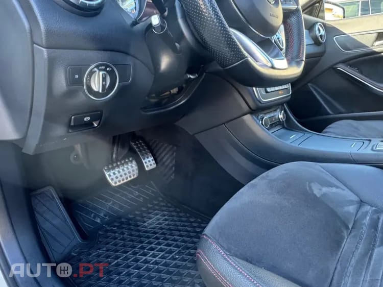 Mercedes-Benz CLA 220 (CDI) d 7G-DCT AMG Line