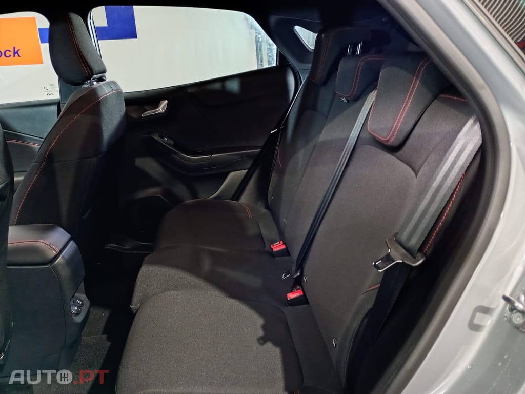 Ford Puma 1.0 EcoBoost mHEV ST-Line