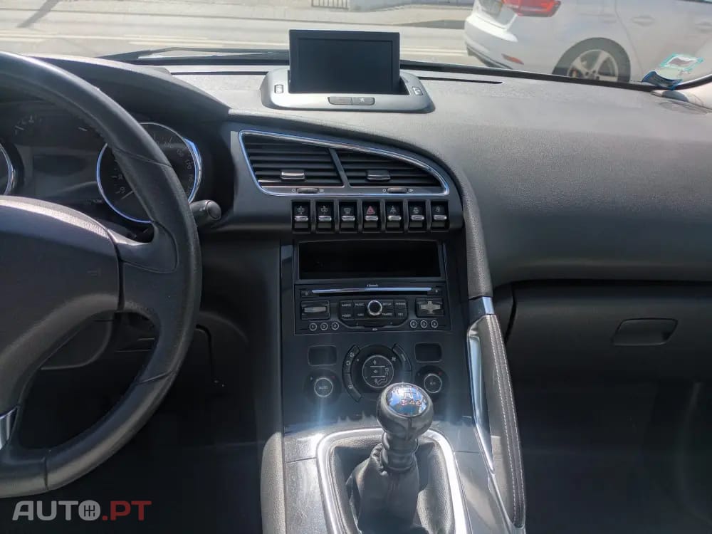 Peugeot 3008 1.6 HDi Roland Garros