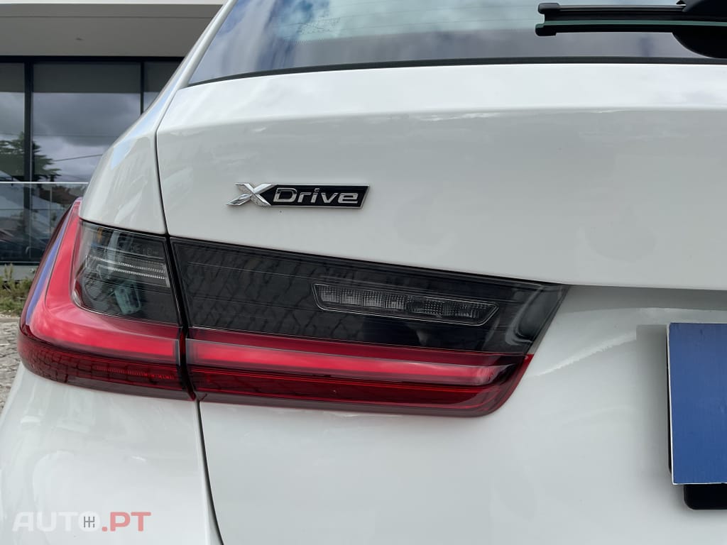 BMW 330 e Pack M Auto