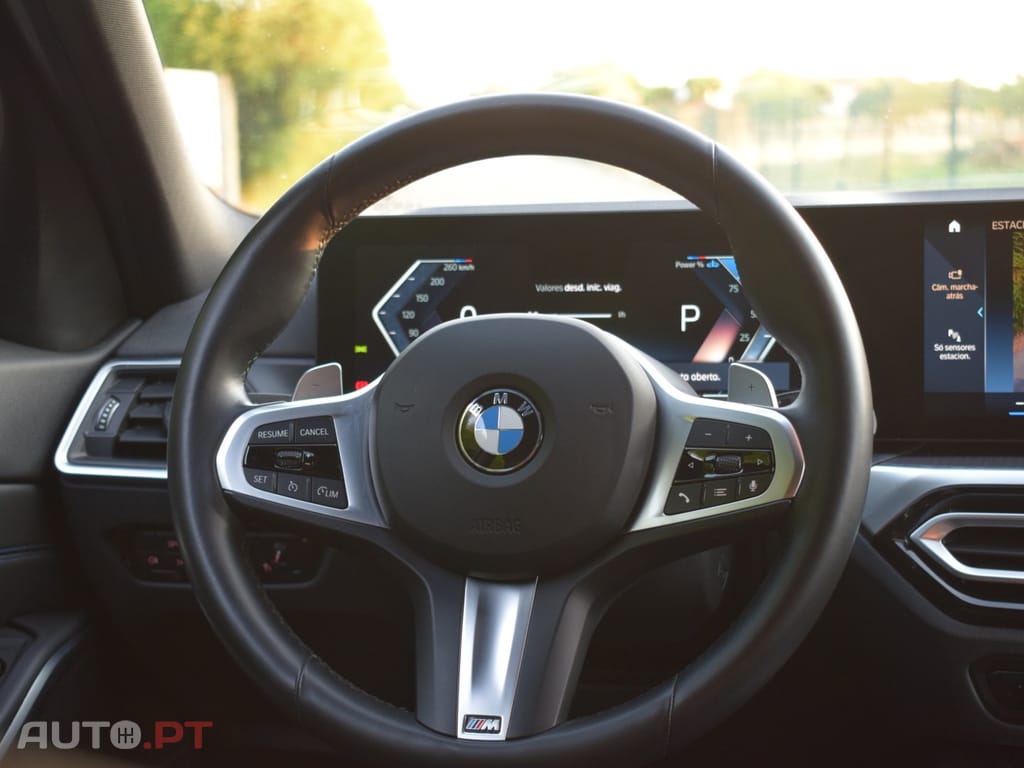 BMW 320 d Touring Pack Desportivo M Auto