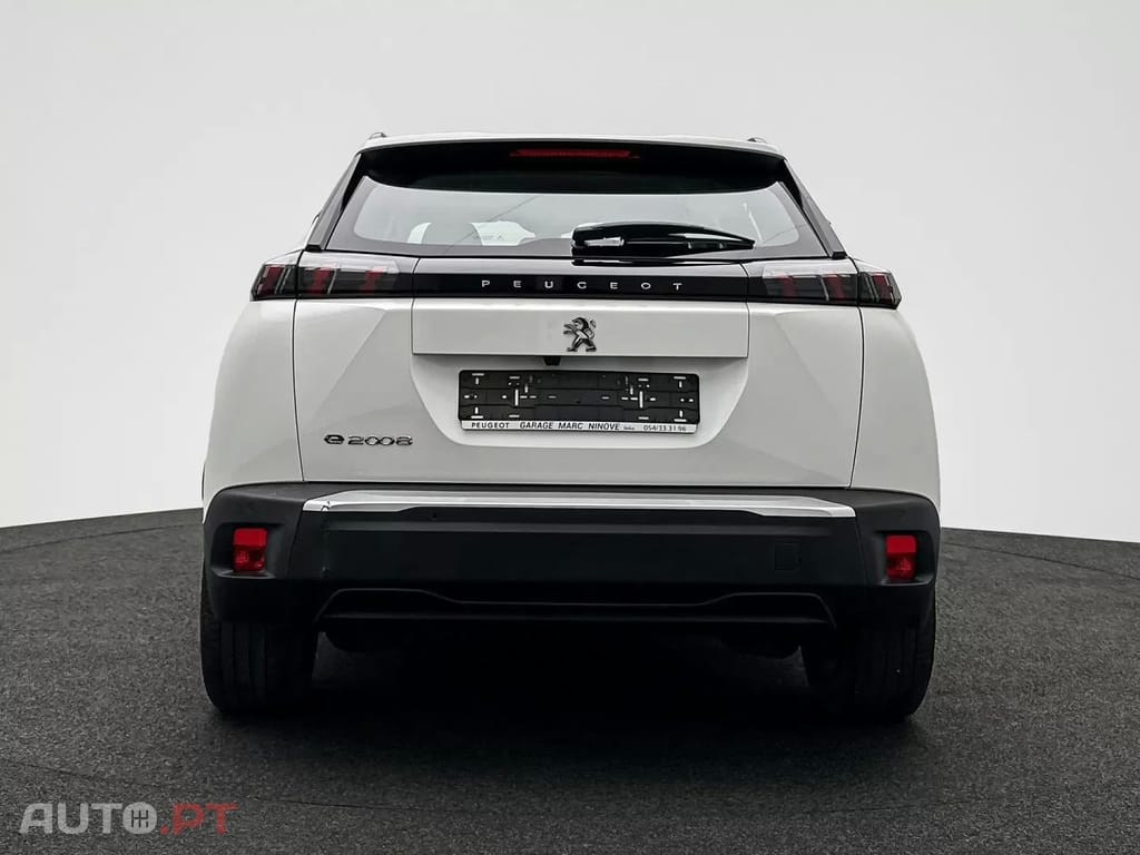 Peugeot E-2008 50 kWh Allure Pack