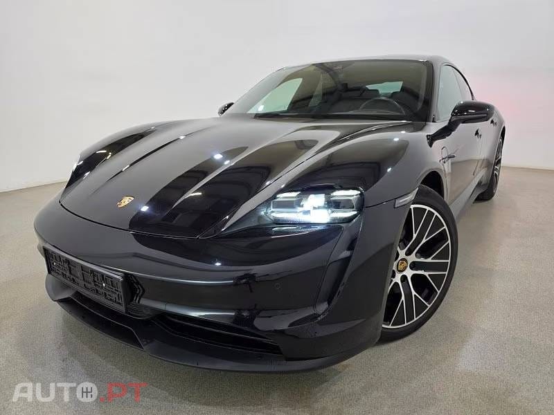 Porsche Taycan 4S