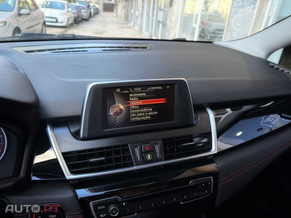BMW 216 d 7L Line Sport