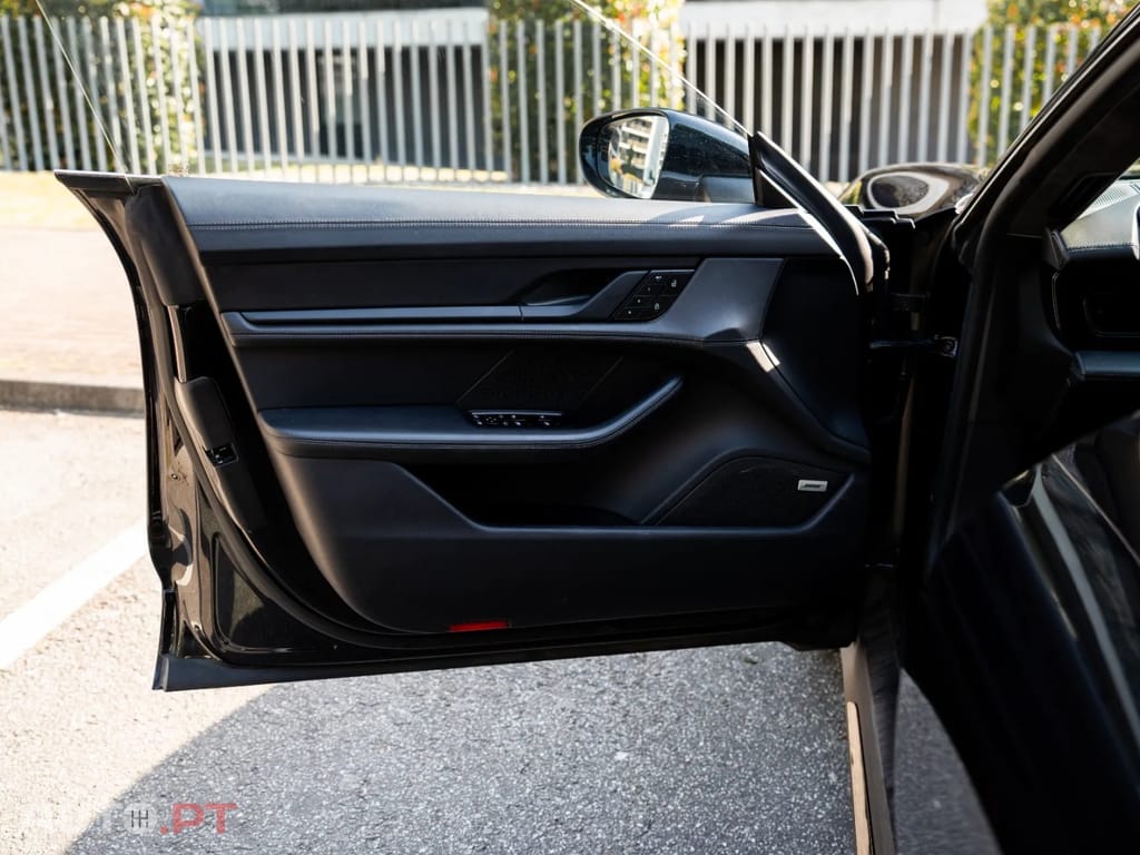 Porsche Taycan Turbo